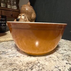 Pyrex Orchard Brown Ombre Mixing Bowl 402 1 1/2 QT Quart Made in USA Vintage